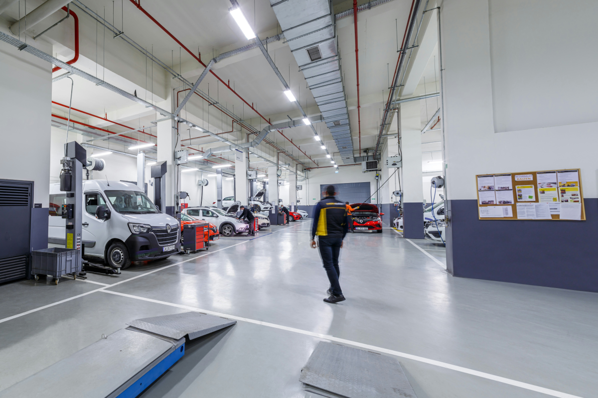 Vehicle Maintenance Tracking Software visual in GarageTome